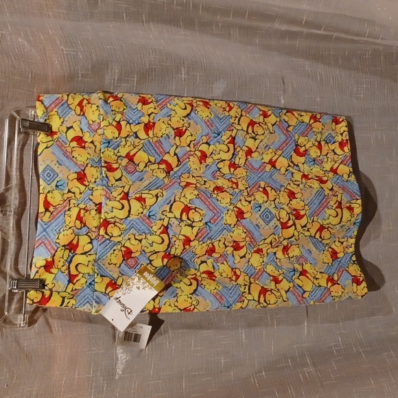 LuLaRoe S CASSIE Winnie The Pooh Disney SKIRT Yellow & blue & red - Picture 1 of 5